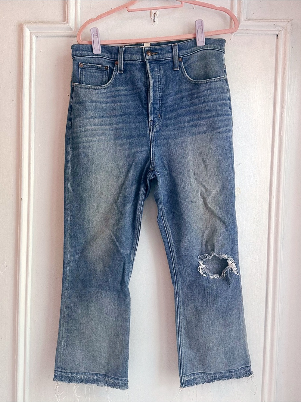 Madewell Rivet and Thread blue jeans distressed knee women’s 32